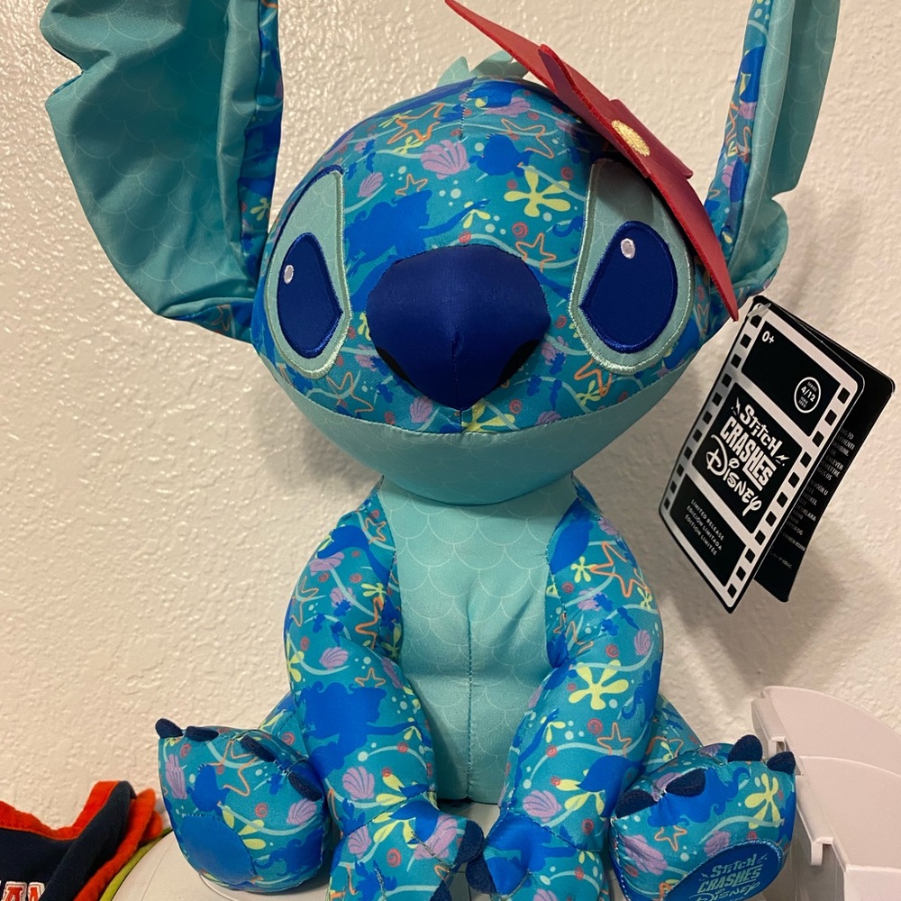 BNWT STITCH CRASHES DISNEY LITTLE MERMAID PLUSH